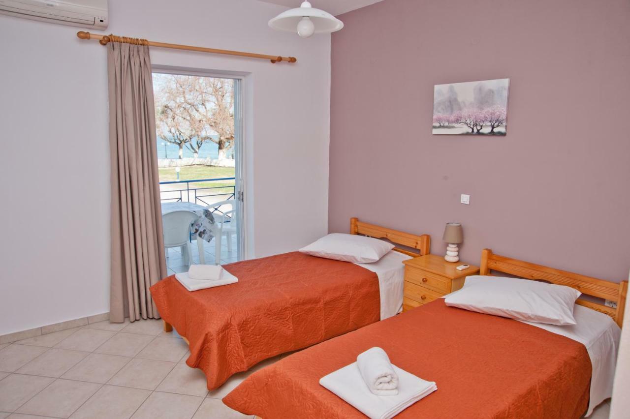 Elaionas  Erodios Apartments מראה חיצוני תמונה