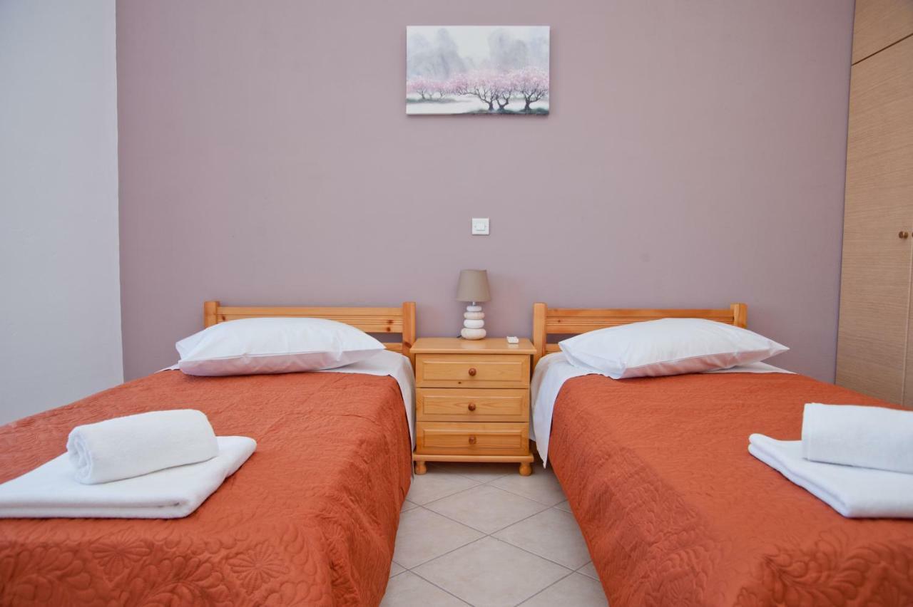 Elaionas  Erodios Apartments מראה חיצוני תמונה